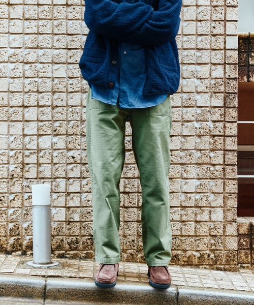 ADAM ET ROPE'（アダムエロペ）の「【WILD LIFE TAILOR】バックサテン ベイカー パンツ（その他パンツ・メンズ・スミクロ/カーキ・L/S/M）」の2枚目の写真