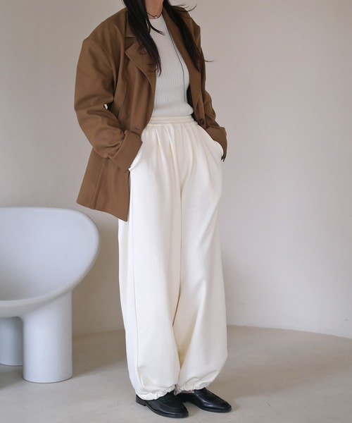 AKTE（アクテ）の「ボリュームスウェットパンツ（スウェットパンツ・レディース・ネイビー/オフホワイト・1/2）」の6枚目の写真