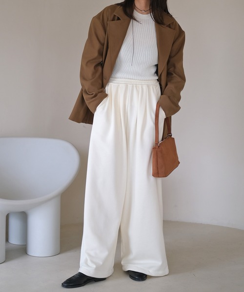 AKTE（アクテ）の「ボリュームスウェットパンツ（スウェットパンツ・レディース・ネイビー/オフホワイト・1/2）」の10枚目の写真