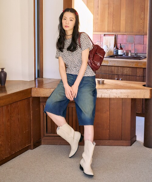 FREAK'S STORE(フリークスストア)の「限定展開 加工 デニム ハーフ パンツ(デニムパンツ・レディース・ブルー/ブラック/ブラウン/ネイビー・MEDIUM/SMALL)」の6枚目の写真