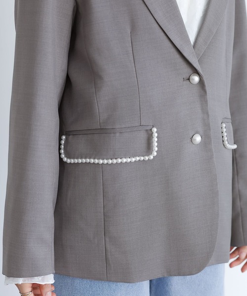 somari imagination(ソマリ イマジネーション)の「『フェイクパール付きテーラードジャケット』(テーラードジャケット・レディース・グレー/ブラック・2/1)」の8枚目の写真