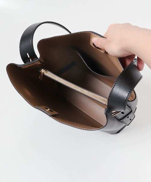 URBAN RESEARCH ROSSO WOMEN（アーバンリサーチ　ロッソ）の「ワンショルダートートバッグ（トートバッグ・レディース・ベージュ系その他/ブラック・-）」の9枚目の写真