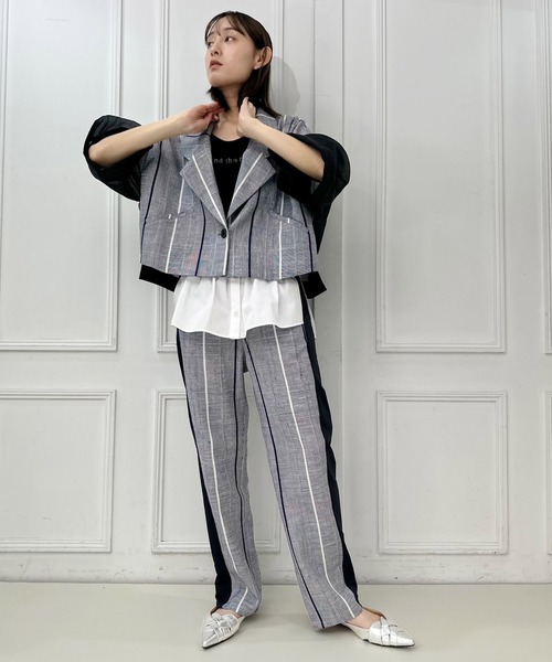 AVIE(アビィ)の「【ZOZO限定カラー】インポートチェックオーガンジースリーブジャケット(テーラードジャケット・レディース・ネイビー・38)」の7枚目の写真