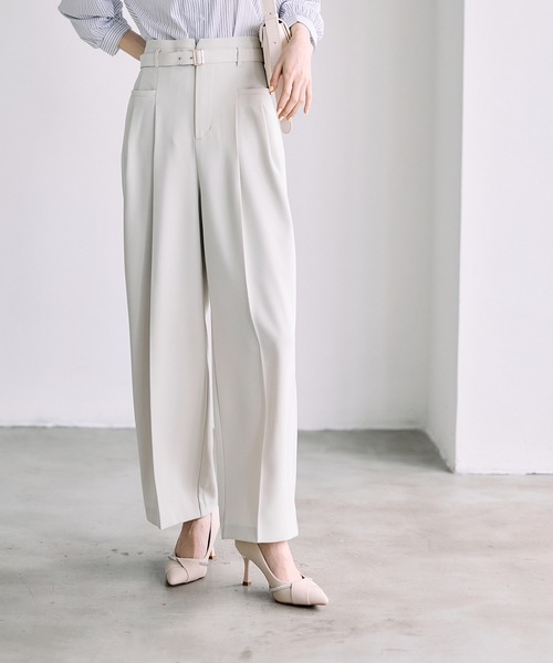 12Twelve Agenda(トゥエルブ アジェンダ)の「タックストレートワイドパンツ(その他パンツ・レディース・アイボリー/チャコールグレー・M/S)」の8枚目の写真