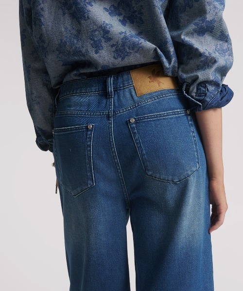 One Tea spoon(ワンティースプーン)の「BEASTIE LOW WAIST WIDE LEG DENIM SHORT(デニムパンツ・レディース・インディゴブルー・25/24/26)」の3枚目の写真