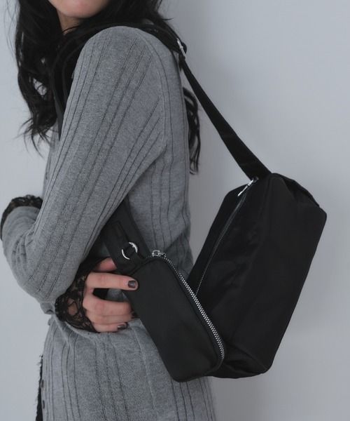 ANTEPRIMA ブラック刺繍2wayポーチバック　ショルダーバッグ EMT-012 バッグ ショルダーバッグ 黒 ミニショルダー ミニバッグ