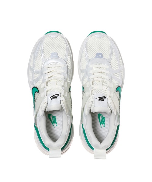 NIKE（ナイキ）の「NIKE WMNS V2K RUN FD0736-107（スニーカー・レディース・ホワイト・24㎝/23㎝/24.5㎝/23.5㎝/25㎝）」の5枚目の写真