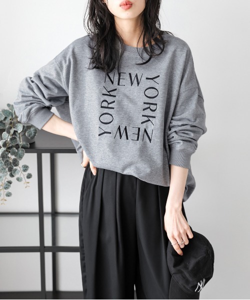 AMELY(エミリー)の「ロゴ刺繍 スウェットプルオーバー(スウェット・レディース・ブラック/グレー/ホワイト・フリー)」の3枚目の写真