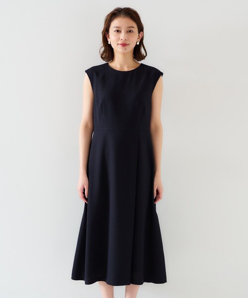 UNTITLED（アンタイトル）の「【セットアップ可/きれいめ】ドライタッチワンピース（ワンピース・レディース・オフホワイト/ナチュラル/ネイビー・00/01/02/03/04/42/44/46/48/50）」の16枚目の写真