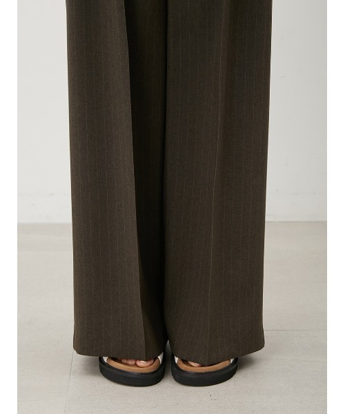 Mila Owen（ミラオーウェン）の「フラップデザイン2タックワイドパンツ（その他パンツ・レディース・ブラック/その他/ブラウン/ベージュ・0/1/00）」の12枚目の写真