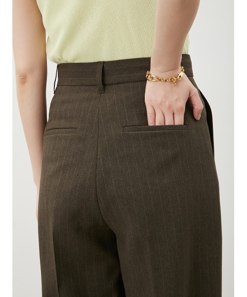 Mila Owen（ミラオーウェン）の「フラップデザイン2タックワイドパンツ（その他パンツ・レディース・ブラック/その他/ブラウン/ベージュ・0/1/00）」の15枚目の写真