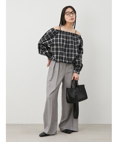 Mila Owen（ミラオーウェン）の「フラップデザイン2タックワイドパンツ（その他パンツ・レディース・ブラック/その他/ブラウン/ベージュ・0/1/00）」の17枚目の写真