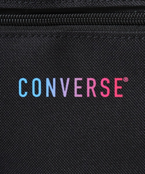 CONVERSE(コンバース)の「CONVERSE グラデーションロゴ4ポケリュック(バックパック/リュック・メンズ・ブラック・FREE)」の3枚目の写真