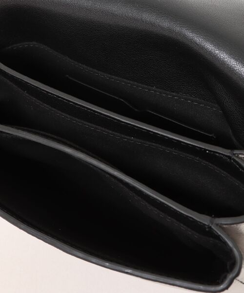 ALLSAINTS（オールセインツ）の「JUPITER LEATHER CROSSBODY BAG | JUPITER レザー クロスボディ バッグ（ショルダーバッグ・レディース・シルバー・ONE SIZE）」の12枚目の写真