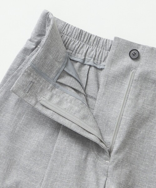 CAST:（キャストコロン）の「【接触冷感/UV対策/セットアップﾟ対応】カジュアルタックパンツ（その他パンツ・レディース・ブラック/オフホワイト/グレー系その他2・S/M/L）」の4枚目の写真