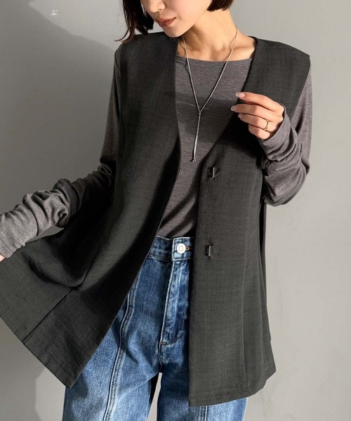 classicalelf(クラシカルエルフ)の「夏コーデを格上げ♪比翼デザイン麻調ペプラムジレベスト(ベスト・レディース・ベージュ/ブラック/チャコール/ブラウン・X-LARGE/SMALL/MEDIUM/LARGE)」の2枚目の写真