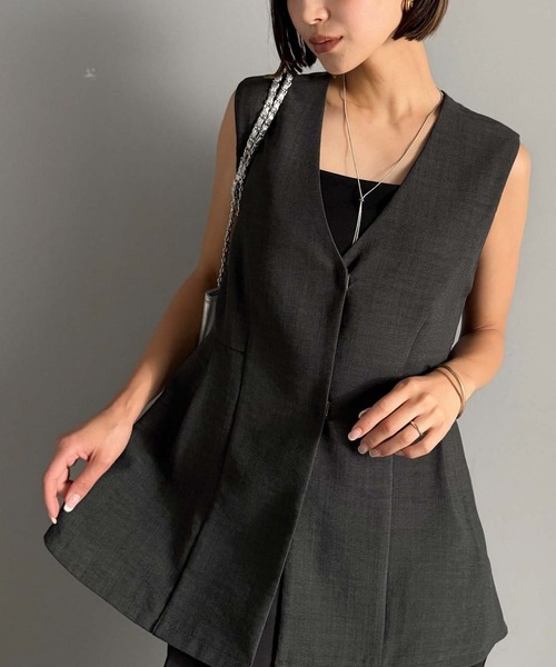 classicalelf(クラシカルエルフ)の「夏コーデを格上げ♪比翼デザイン麻調ペプラムジレベスト(ベスト・レディース・ベージュ/ブラック/チャコール/ブラウン・X-LARGE/SMALL/MEDIUM/LARGE)」の5枚目の写真