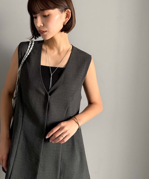 classicalelf(クラシカルエルフ)の「夏コーデを格上げ♪比翼デザイン麻調ペプラムジレベスト(ベスト・レディース・ベージュ/ブラック/チャコール/ブラウン・X-LARGE/SMALL/MEDIUM/LARGE)」の20枚目の写真