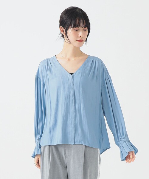 B:MING by BEAMS（ビーミングバイビームス）の「【洗える】Vネック ギャザー ブラウス（S～M）（シャツ/ブラウス・レディース・オフホワイト/ライトブルー/ネイビー・MEDIUM/SMALL）」の13枚目の写真