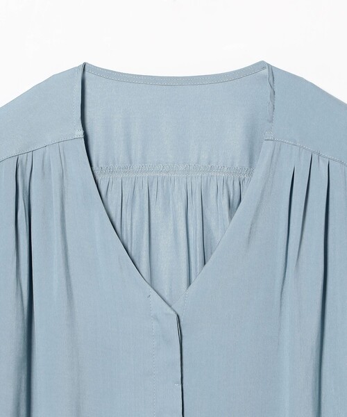 B:MING by BEAMS（ビーミングバイビームス）の「【洗える】Vネック ギャザー ブラウス（S～M）（シャツ/ブラウス・レディース・オフホワイト/ライトブルー/ネイビー・MEDIUM/SMALL）」の10枚目の写真