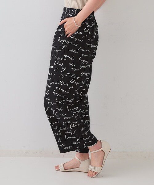 OPAQUE.CLIP（オペークドットクリップ）の「レタープリントイージーワイドパンツ【洗濯機洗い可】（その他パンツ・レディース・ブラック系/オリーブ系・40/38/42）」の8枚目の写真