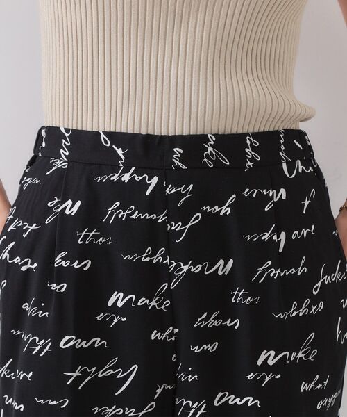 OPAQUE.CLIP（オペークドットクリップ）の「レタープリントイージーワイドパンツ【洗濯機洗い可】（その他パンツ・レディース・ブラック系/オリーブ系・40/38/42）」の6枚目の写真