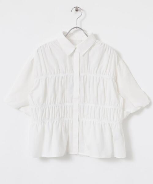 ITEMS URBANRESEARCH(アイテムズ アーバンリサーチ)の「シャーリングハーフスリーブブラウス(シャツ/ブラウス・レディース・ホワイト/ブラック/ライトブルー・FREE)」の11枚目の写真