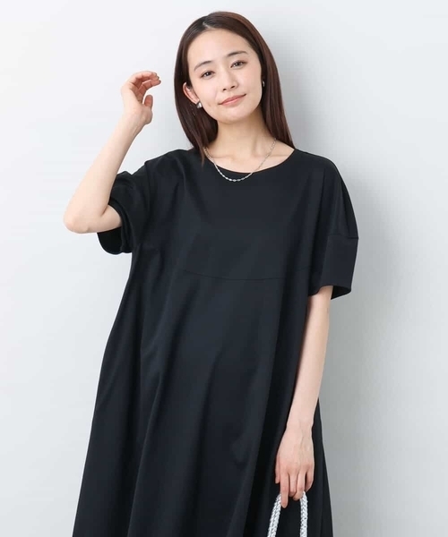 MK MICHEL KLEIN（エムケーミッシェルクラン）の「ランタンスリーブ切替えワンピース/接触冷感/洗える（ワンピース・レディース・ブラック/ブルー・38）」の2枚目の写真