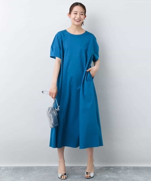 MK MICHEL KLEIN（エムケーミッシェルクラン）の「ランタンスリーブ切替えワンピース/接触冷感/洗える（ワンピース・レディース・ブラック/ブルー・38）」の6枚目の写真