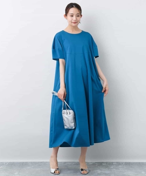 MK MICHEL KLEIN（エムケーミッシェルクラン）の「ランタンスリーブ切替えワンピース/接触冷感/洗える（ワンピース・レディース・ブラック/ブルー・38）」の8枚目の写真