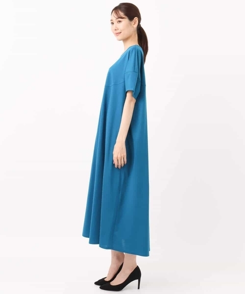 MK MICHEL KLEIN（エムケーミッシェルクラン）の「ランタンスリーブ切替えワンピース/接触冷感/洗える（ワンピース・レディース・ブラック/ブルー・38）」の10枚目の写真