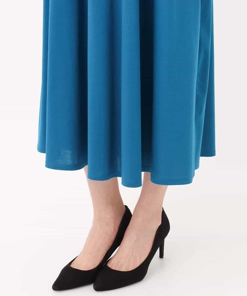 MK MICHEL KLEIN（エムケーミッシェルクラン）の「ランタンスリーブ切替えワンピース/接触冷感/洗える（ワンピース・レディース・ブラック/ブルー・38）」の15枚目の写真