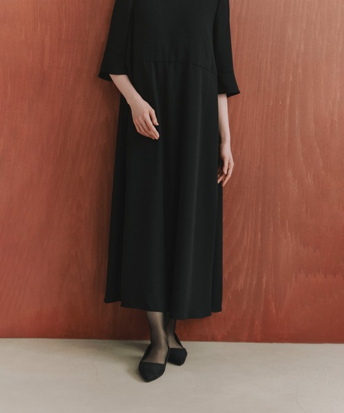 kaene（カエン）の「ライトシフォンフレアワンピース［ブラックフォーマル対応：自宅洗濯可］冠婚葬祭 礼服 喪服 入学式 卒業式 七五三 お宮参り【清涼裏地：春夏も対応】（ワンピース・レディース・ブラック・S/M/L）」の17枚目の写真