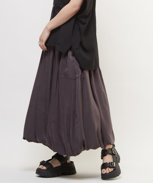 CONVERSE TOKYO（コンバーストウキョウ）の「SATIN BALLOON SILHOUETTE SKIRT（スカート・レディース・ブラウン/ベージュ/ブラック・FREE）」の3枚目の写真