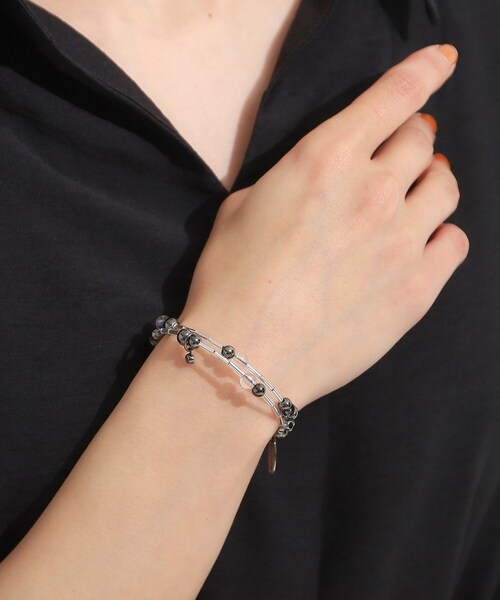 SHOO・LA・RUE（シューラルー）の「ボールチェーンバングル（ブレスレット・レディース・シルバー/ゴールド・00）」の3枚目の写真