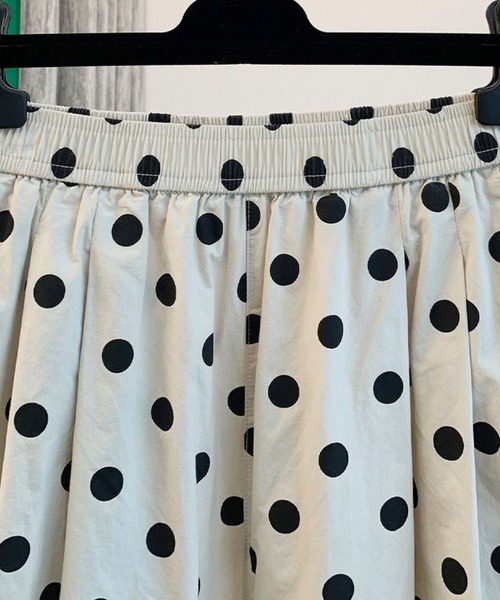 SPIGA(スピーガ)の「水玉ワイドパンツ(その他パンツ・レディース・ホワイト×ブラック・X-LARGE/LARGE/MEDIUM)」の4枚目の写真