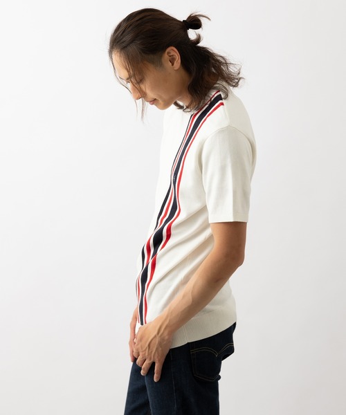 Gabicci(ガビッチ)の「Gabicci ストライプニットTシャツ(Tシャツ/カットソー・メンズ・ホワイト/ネイビー・MEDIUM/LARGE)」の13枚目の写真