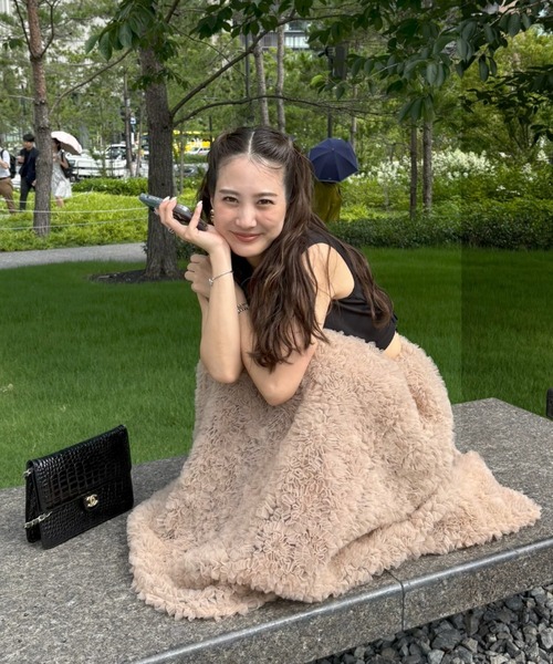 ANDRESD（アンドレスド）の「モコモコセットアップドレス / mocomoco set up dress（ドレス・レディース・ブラック/チャコール/ベージュ×ブラック・S/M/L）」の5枚目の写真