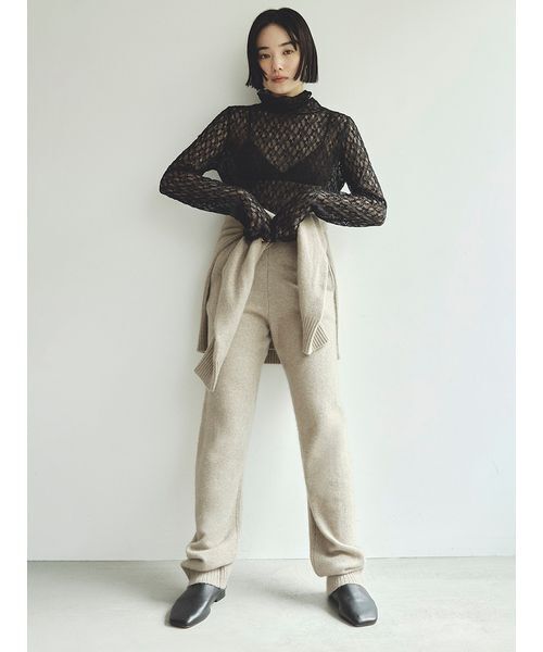 MIESROHE（ミースロエ）の「ソフトシャギーイージーニットPT（その他パンツ・レディース・グレー/イエロー/ネイビー/モカ/レッド・F）」の2枚目の写真