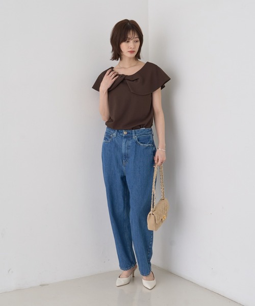 EMMA ROUGE VIF(エマルージュヴィフ)の「【一部店舗限定】【洗濯機OK】フロントツイストカットソーブラウス(シャツ/ブラウス・レディース・ライトグレー/ブラウン・フリー)」の22枚目の写真