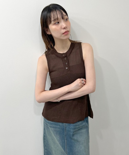 ABYS(アビス)の「ヘンリーサマーニットタンクトップ(ニット/セーター・レディース・アイボリー/ブラック/ブラウン・FREE)」の9枚目の写真