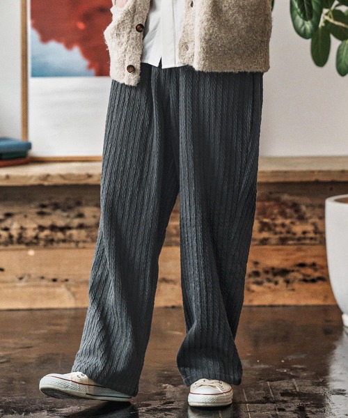 CAMBIO(カンビオ)の「mp13968- Fleece Lining Knit Bonding Wide Straight Pants ワイドストレートパンツ(CAM25AW-015)(その他パンツ・メンズ・ブラック/ネイビー/ブラウン・L/M/S)」の3枚目の写真