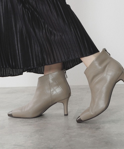 NICAL（ニカル）の「【NICAL】【本革】トゥキャップヒールショートブーツ/554400（ブーツ・レディース・グレー/ブラック・LARGE/MEDIUM/X-LARGE/SMALL）」の21枚目の写真