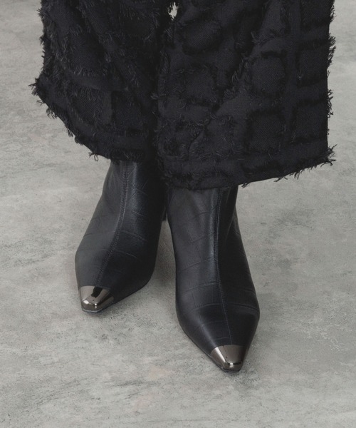 NICAL（ニカル）の「【NICAL】【本革】トゥキャップヒールショートブーツ/554400（ブーツ・レディース・グレー/ブラック・LARGE/MEDIUM/X-LARGE/SMALL）」の7枚目の写真