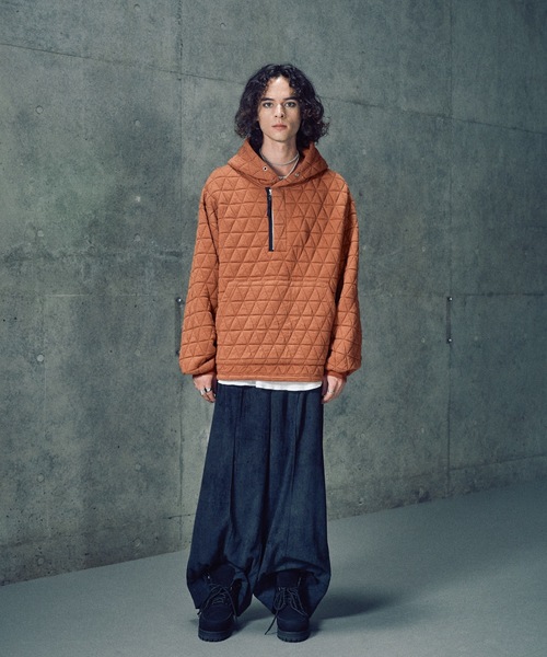 CASPER JOHN（キャスパージョン）の「Quilted skipper zip parka / キルティングスキッパージップパーカー（パーカー・メンズ・ブラック/アイボリー/オレンジ・LARGE/MEDIUM/SMALL/X-SMALL）」の18枚目の写真