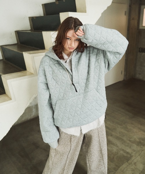 CASPER JOHN（キャスパージョン）の「Quilted skipper zip parka / キルティングスキッパージップパーカー（パーカー・メンズ・ブラック/アイボリー/オレンジ・LARGE/MEDIUM/SMALL/X-SMALL）」の4枚目の写真