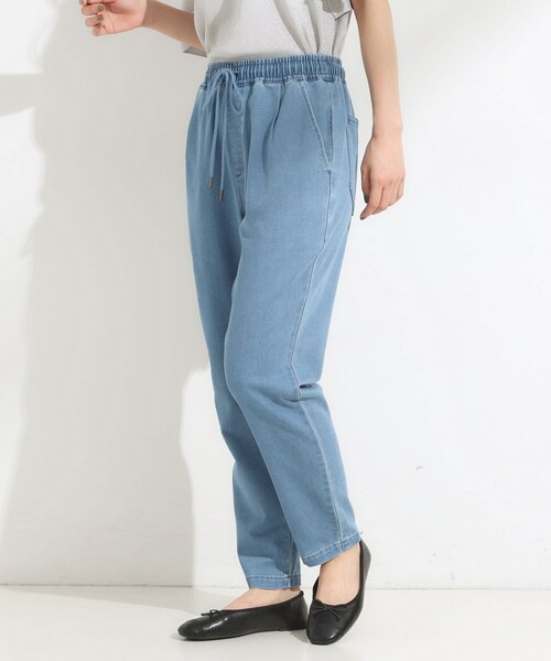 SHOO・LA・RUE（シューラルー）の「【高レビュー/SS-LL/美脚シルエット】自然に体型カバー イージーデニム テーパードパンツ（デニムパンツ・レディース・ブラック/チャコールグレー/ブルー/ネイビー・01/02/03/04/10）」の16枚目の写真