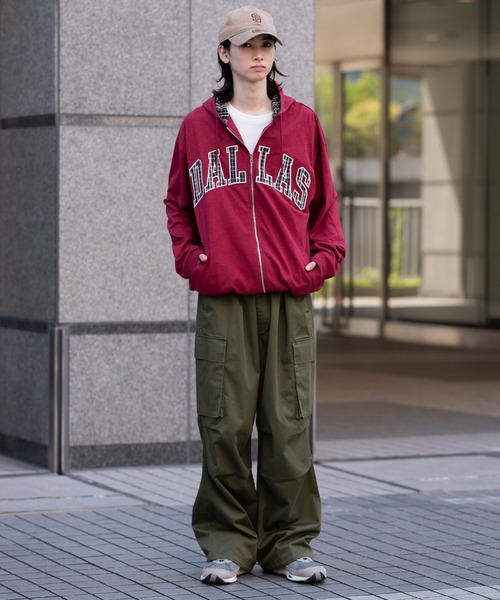 WEGO（ウィゴー）の「WEGO/スラブチェックロゴジップパーカー（パーカー・メンズ・チャコールグレー/ワイン・LARGE/MEDIUM）」の5枚目の写真