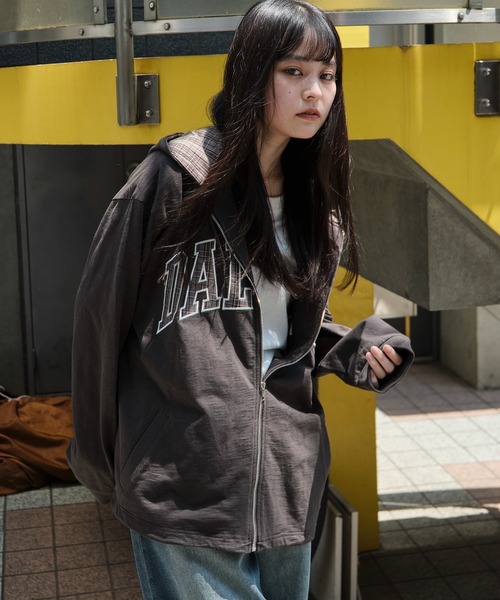 WEGO（ウィゴー）の「WEGO/スラブチェックロゴジップパーカー（パーカー・メンズ・チャコールグレー/ワイン・LARGE/MEDIUM）」の19枚目の写真