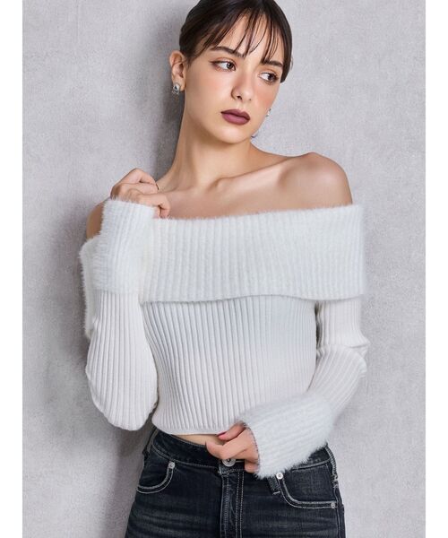 GYDA（ジェイダ）の「mix materialオフショルニットトップス（ニット/セーター・レディース・レッド/ブラック/オフホワイト・FREE）」の4枚目の写真